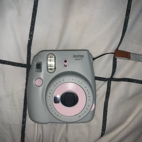 Instax mini 9 camera - Picture 2 of 3